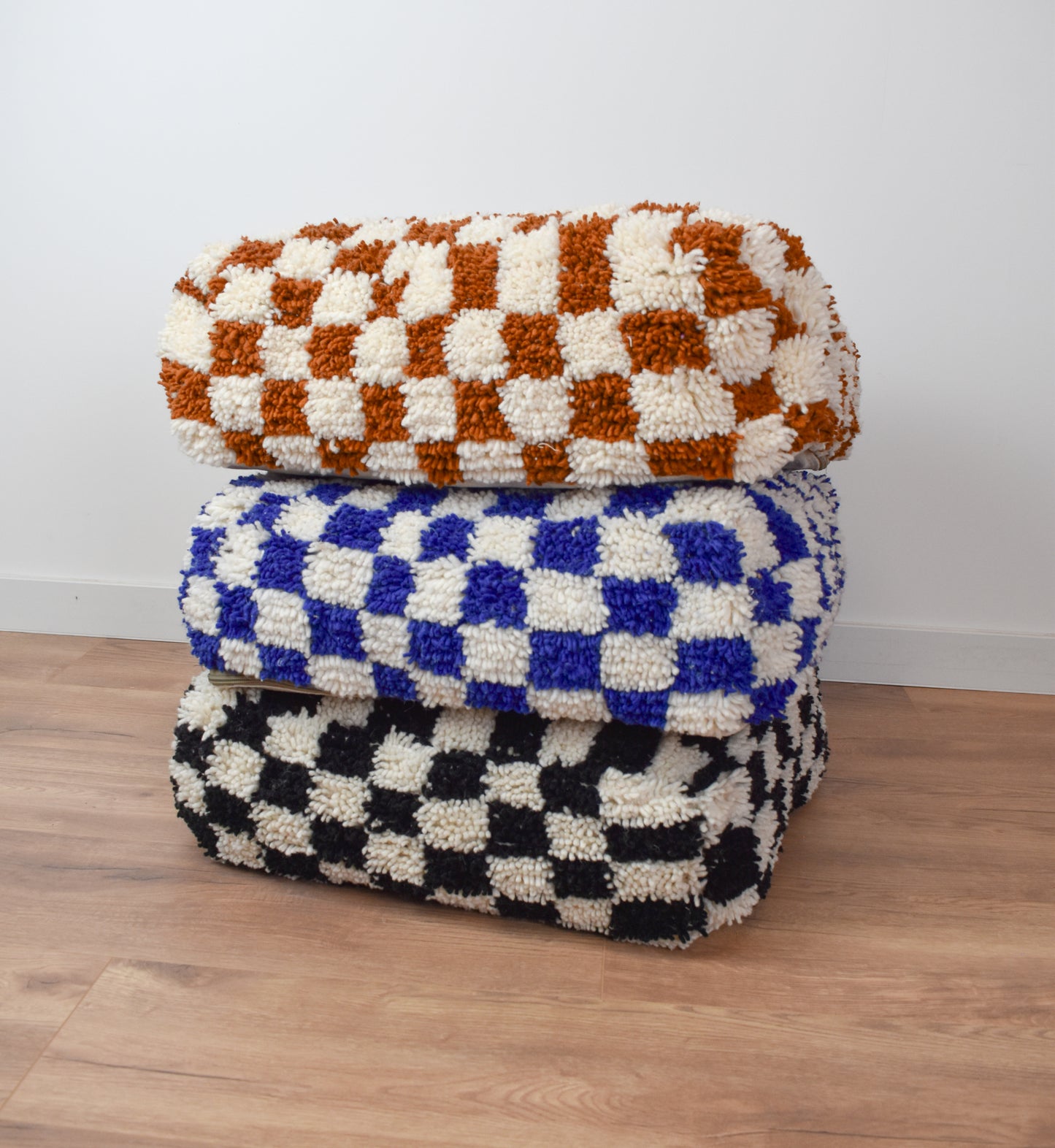 Dog pillow checkered - Blue and White